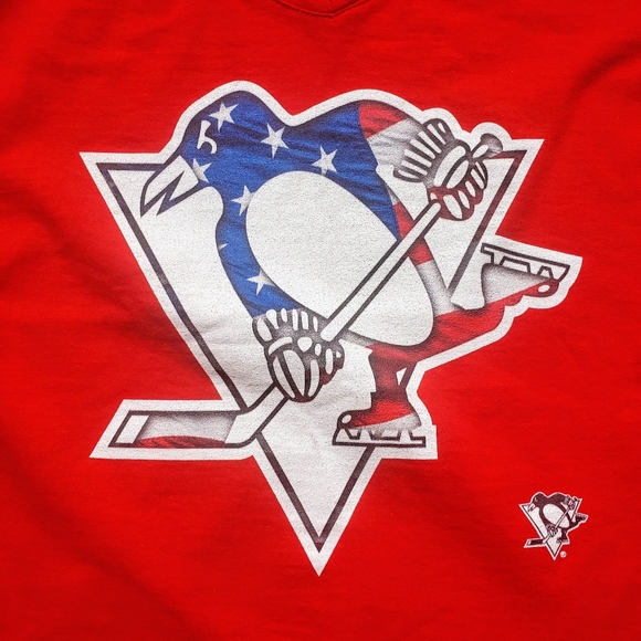 NWOT Pittsburgh Penguins Ladies T-Shirt - Picture 4 of 4